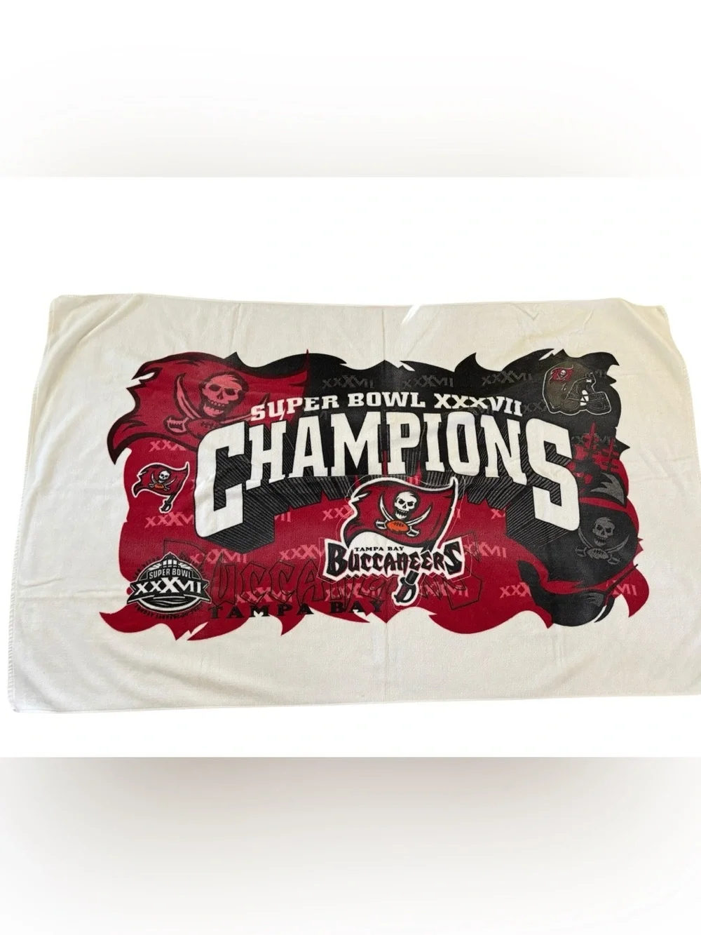 VTG TAMPA BAY BUCCANEERS Super Bowl XXXVII Champions Beach Towel White 2003